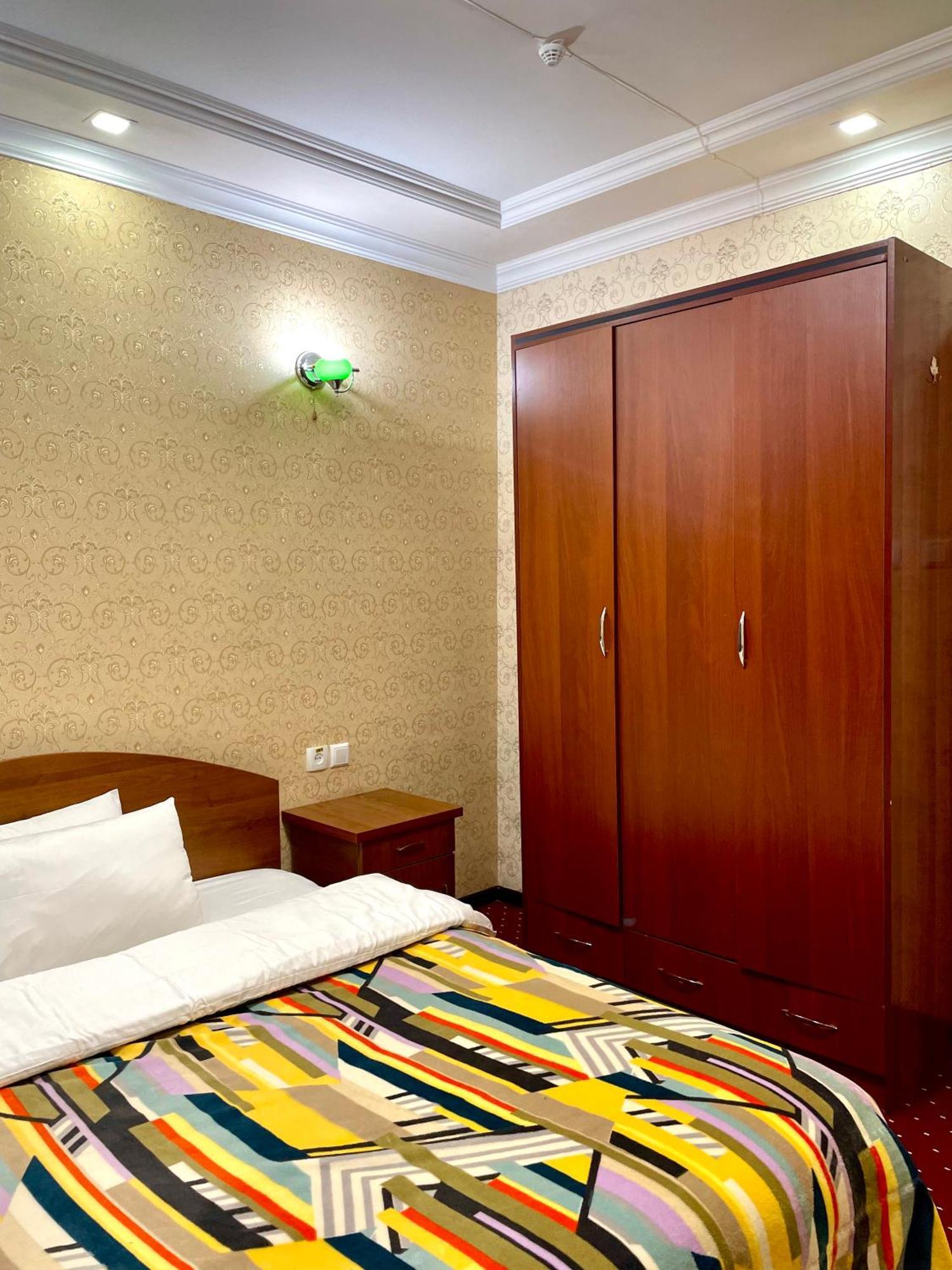 Asson Hotel Termez Exterior foto
